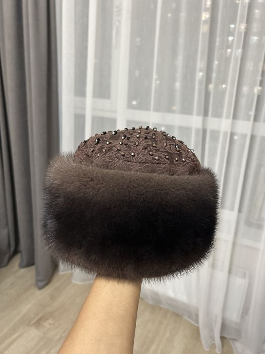 Продаи норковую модную шапку