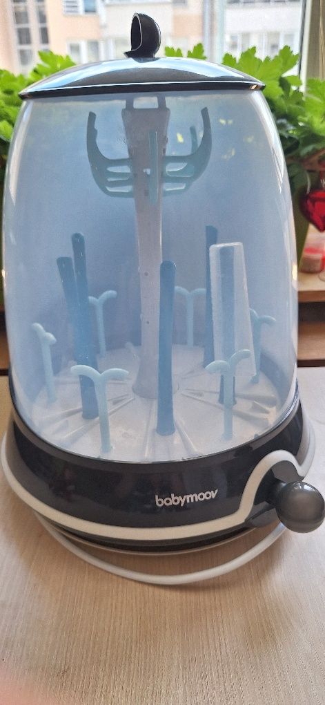 Стерилизатор и сушилник Babymoov