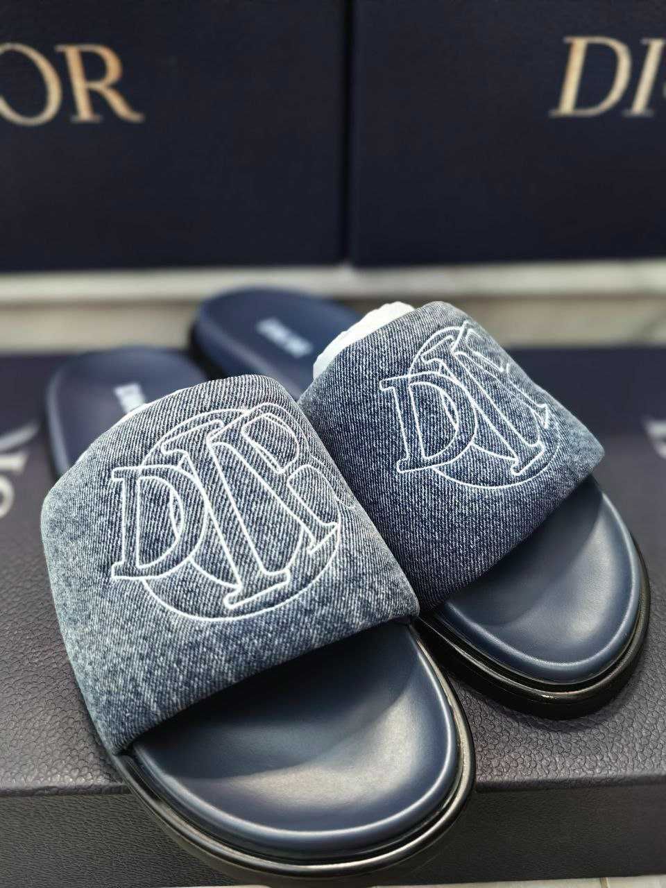 Мъжки Чехли Dior налични размери