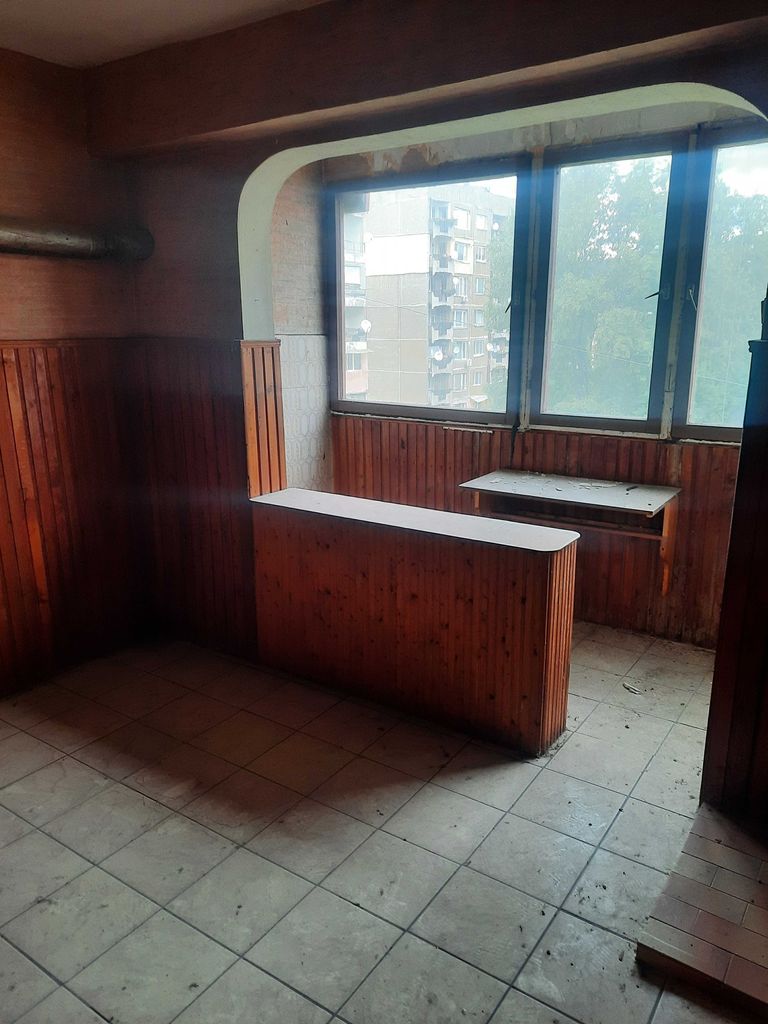 Продава се Тристаен апартамент в Радомир - 85 кв.м за 516 €/кв.м - Снимка #5