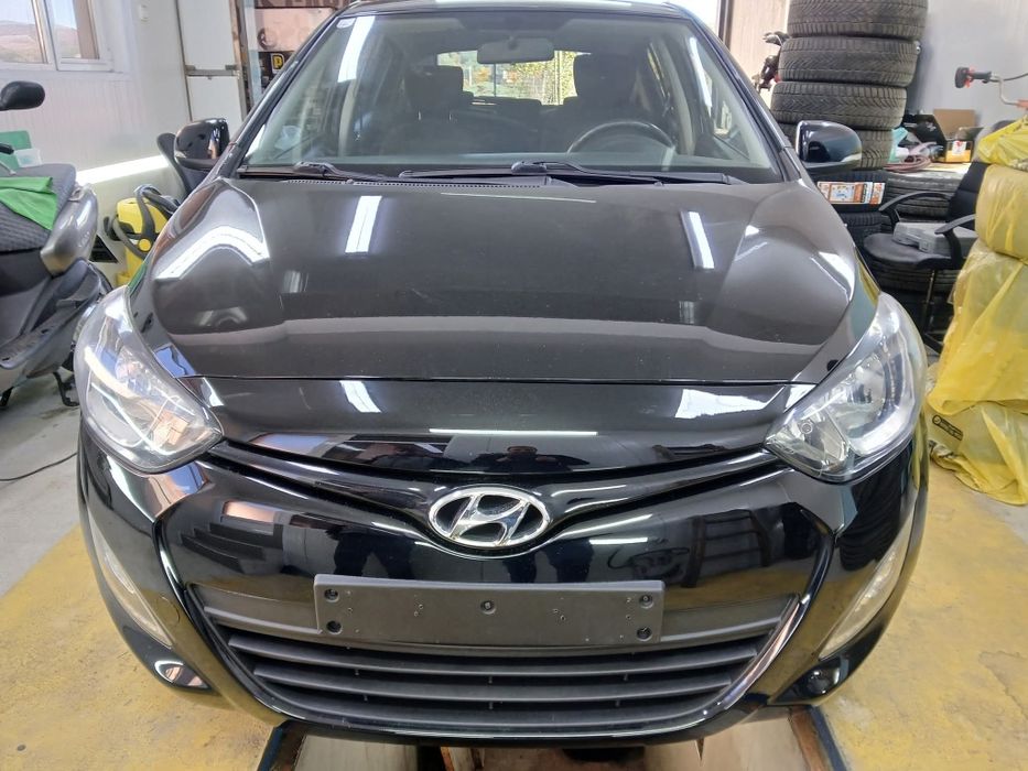 Hyundai i20 2015 1.3 бензин верига 185423км