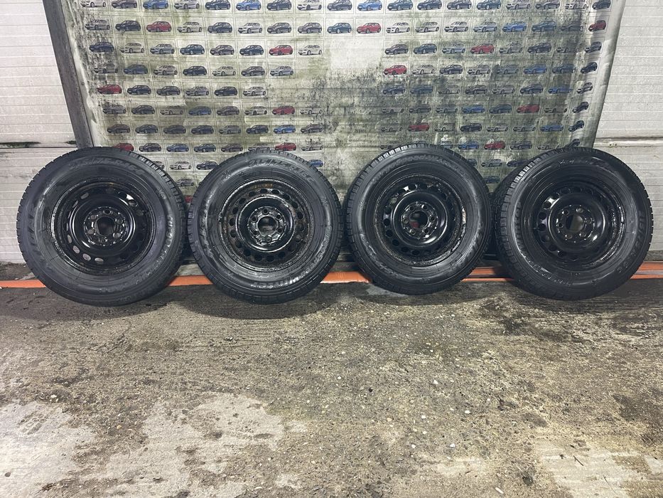 Jante Mercedes Sprinter de otel( 6 gauri)cu anvelope  iarna