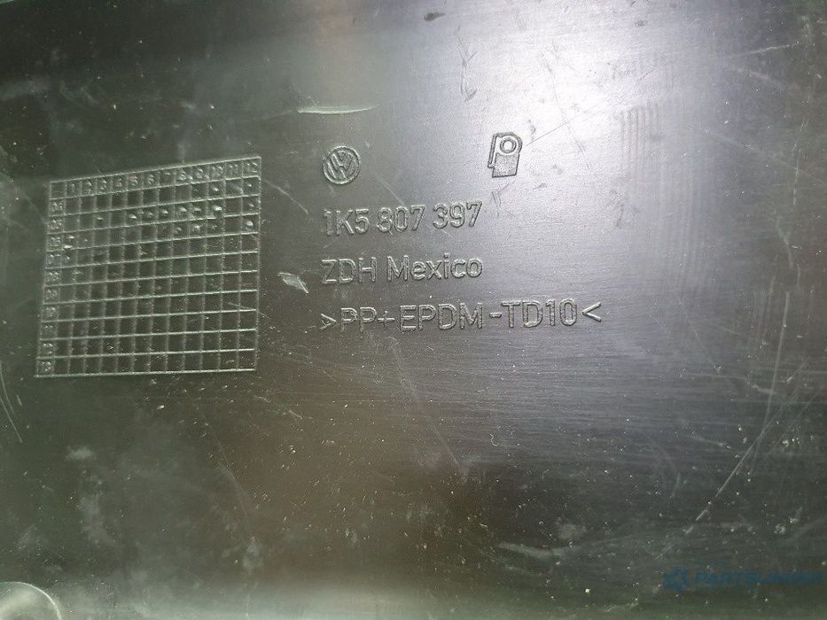 Capac carlig remorcare spate VOLKSWAGEN JETTA III 1K2 2004 - 2010 1.6 TDI CAYC 1K5807397