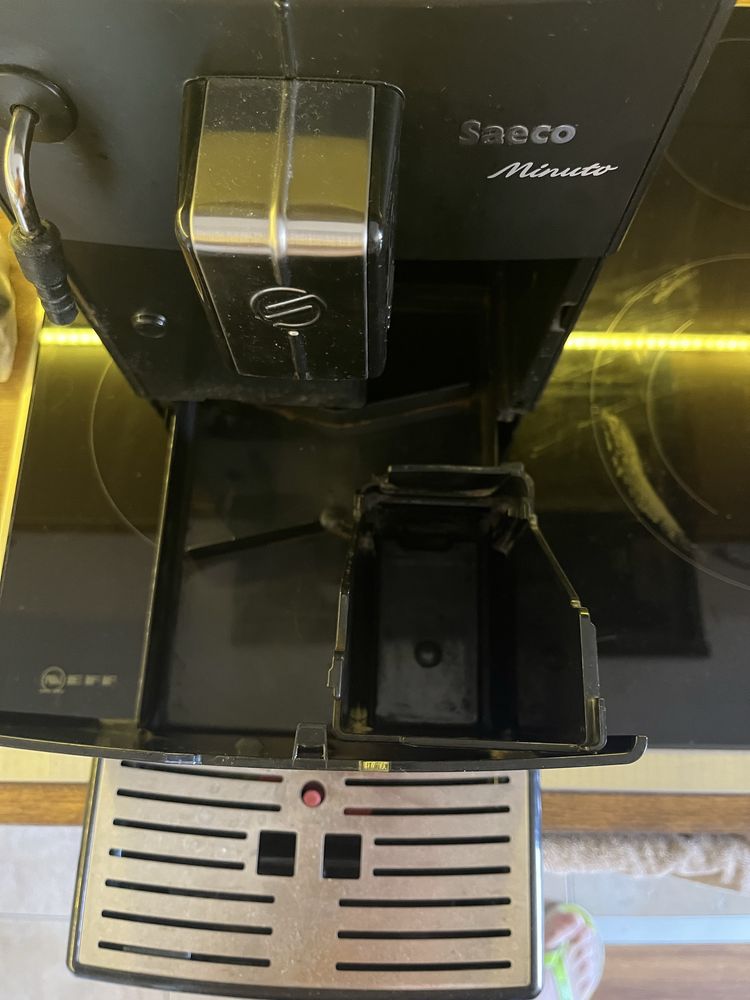 Кафеавтомат saeco HD 8762