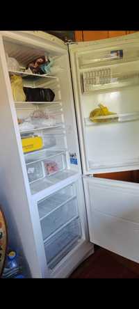 Продается б\у холодильник Indezit