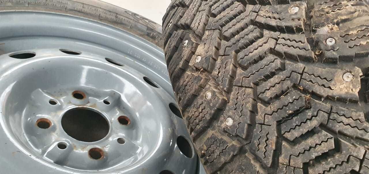 Зимные Шины TUNGA NordWay с дисками в хорошем состоянии 185/65 R14 86Q