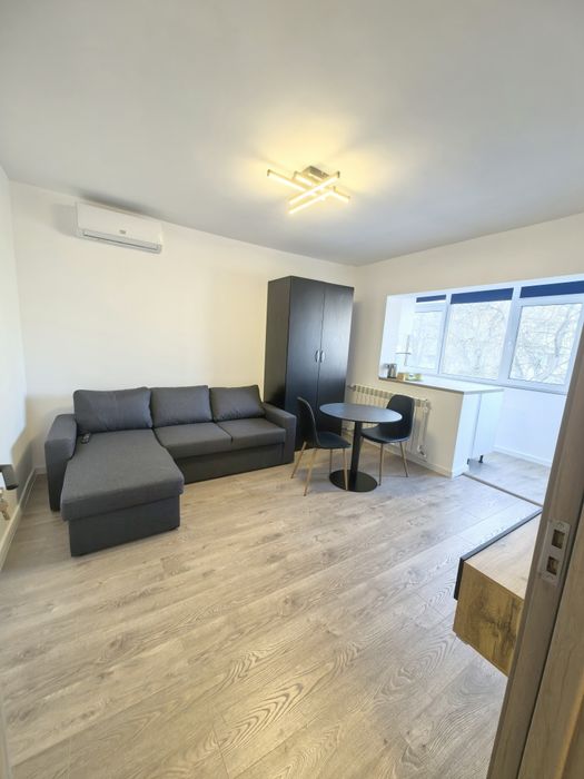 Inchiriez 3 camere