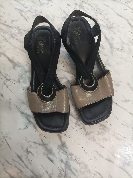 Сандали от естествена кожа Riekir и Caprice