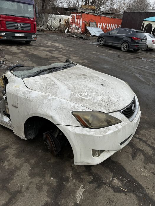 Lexus is 250 на запчасти из японии.