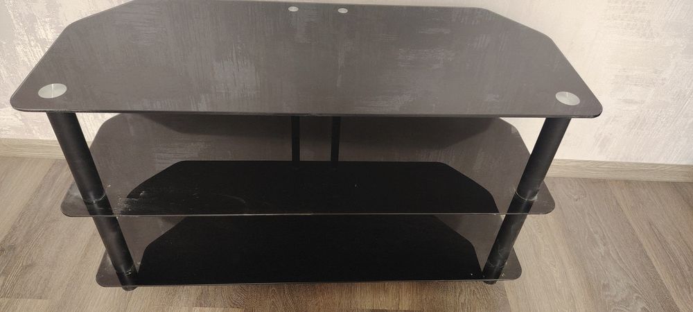 Отдам даром тумбу