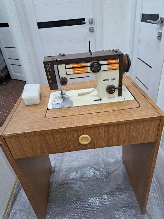 Продаётся новая швейная машина Веритас.  Производство Германия.