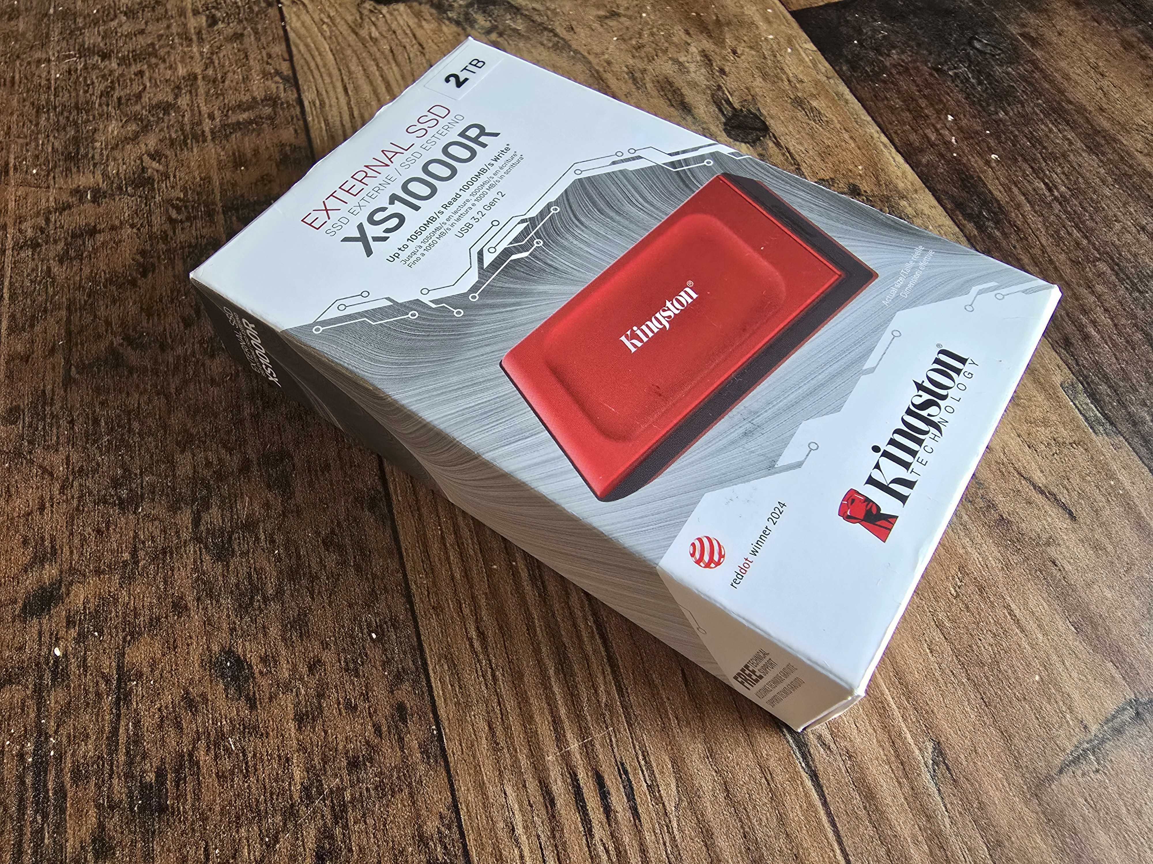 Външен SSD Kingston XS1000R, 2TB, До 1000 MB/s, USB 3.2 Gen 2, Червен