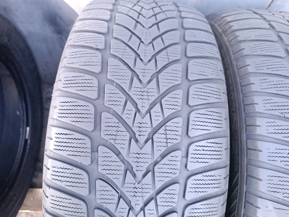 225/50/17 Dunlop