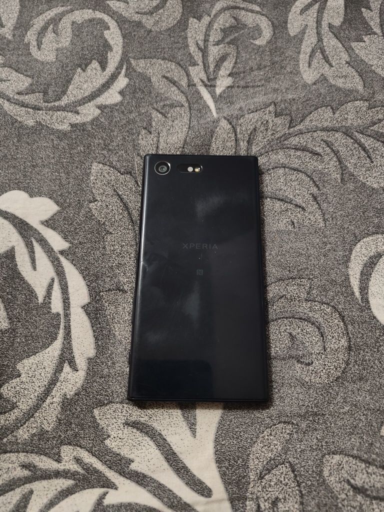 Sony xperia x compact 3gb ram, 32gb, liber de retea
