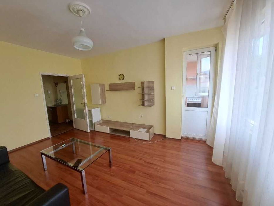 Дава се под наем Двустаен апартамент в София, Света Троица - 68 кв.м за 500 € - Снимка #2