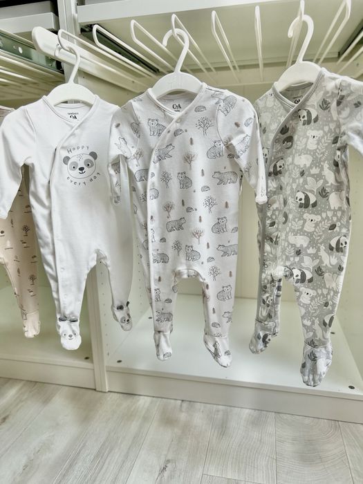 Set 5 salopete C&A, mărimea 68 (3–6 luni)