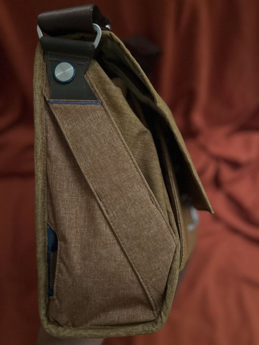 Geanta fotoechipament/laptop Peak Design Everyday Messenger BROWN