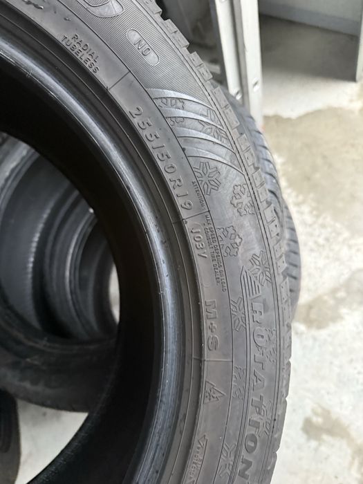 Anvelope de iarna 255/50 R19