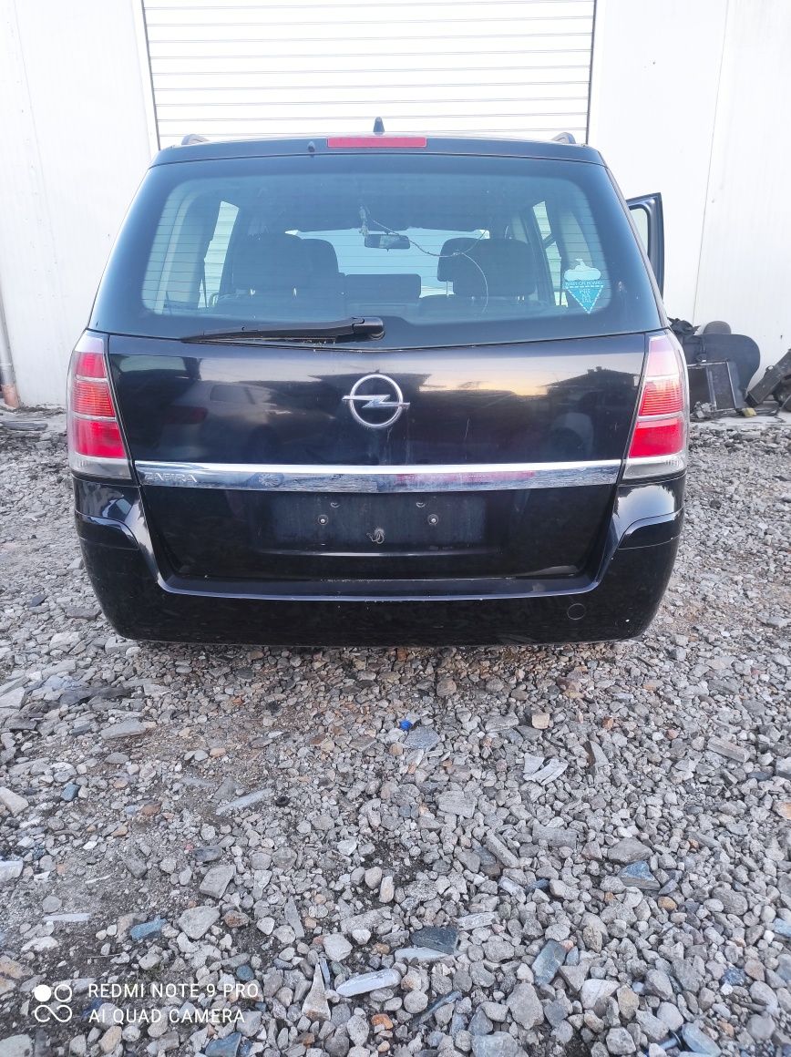 Opel Zafira B На Части