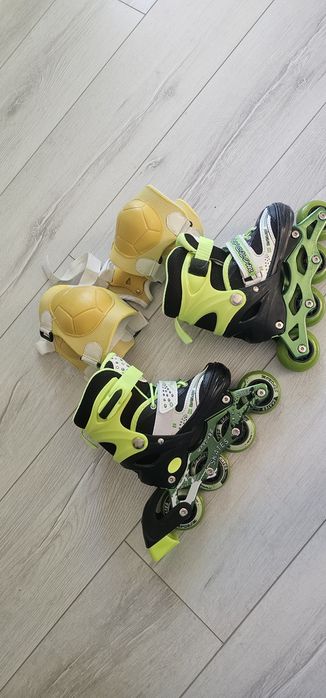 Продам ролики с защитой