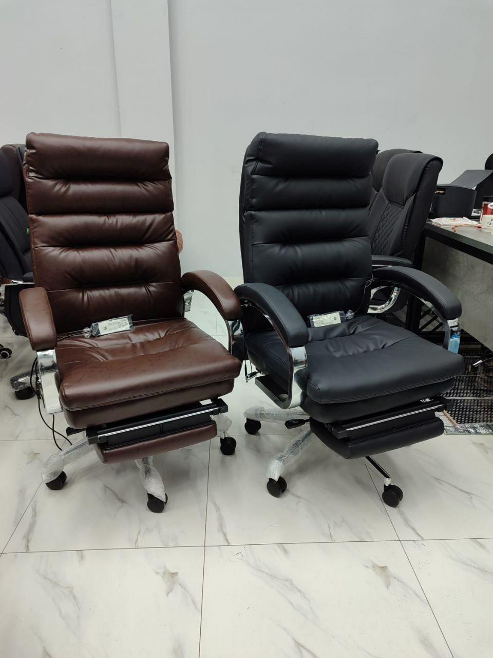 Офисное кресло для руководителя модель 35
