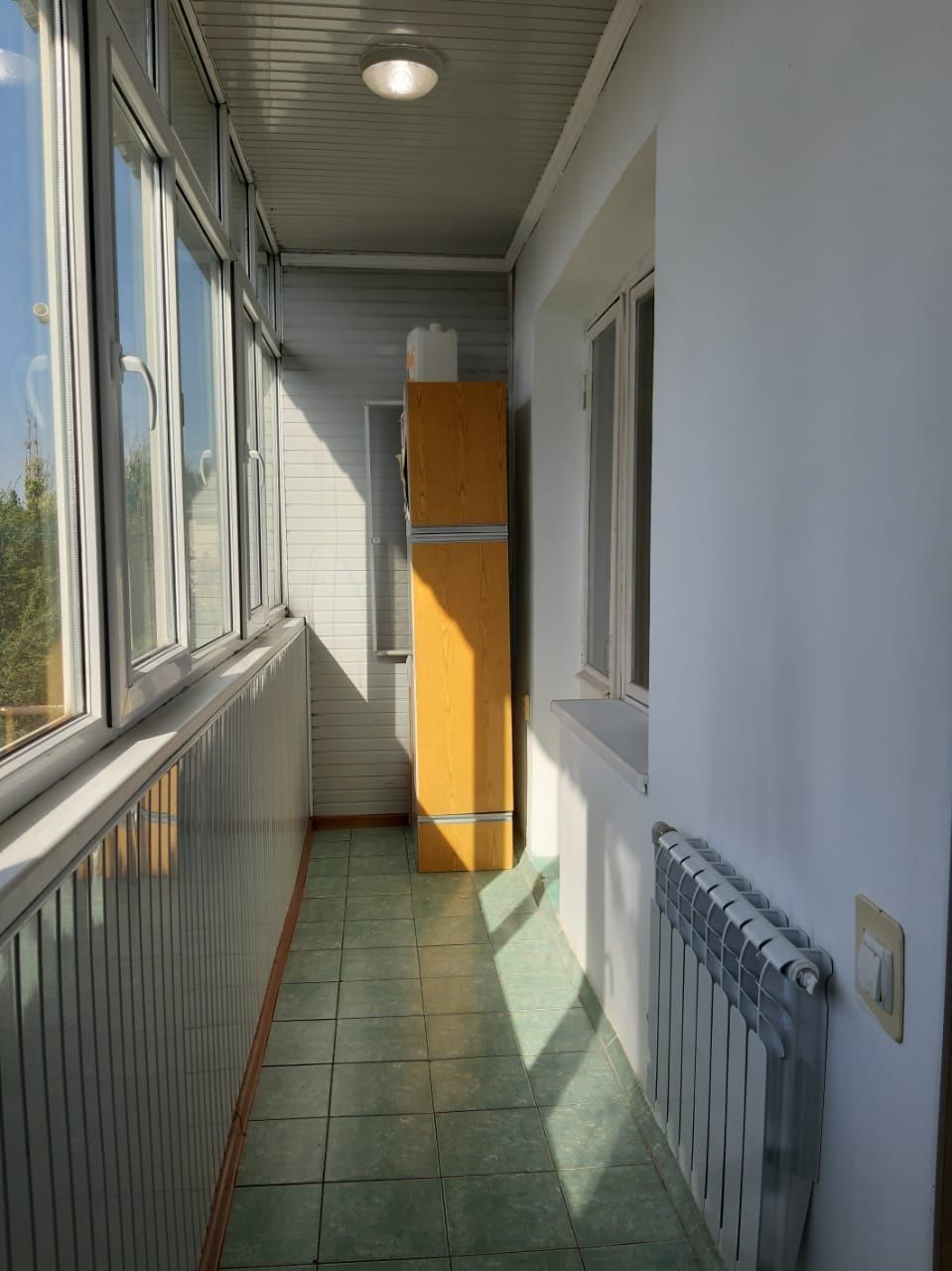 2-комн., 6 мкр., 4 этаж (лоджия, кирпич, улучшенная)