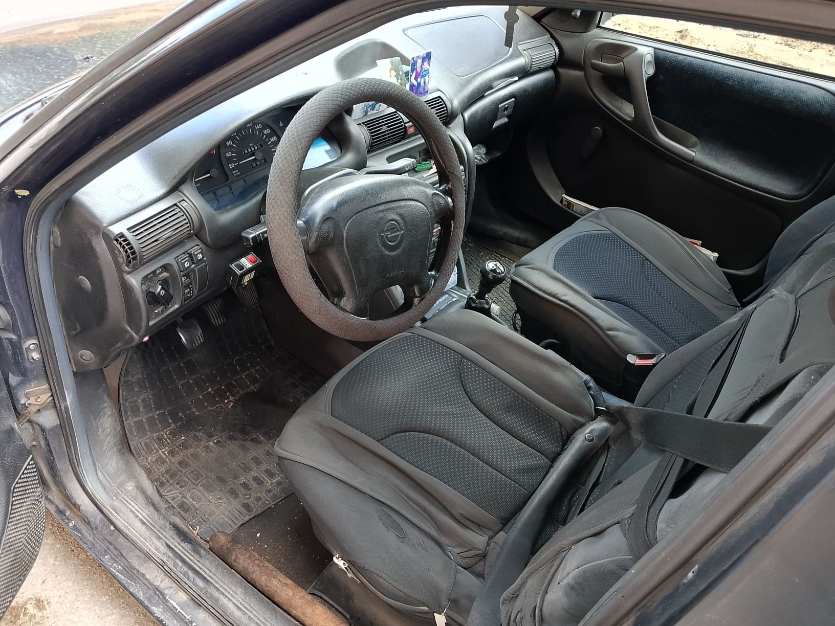 Продава се opel stra