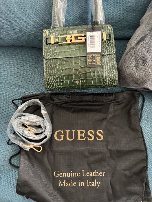 Чанта GUESS. 100% оригинал.Нова.Естествена кожа.С етикети,всичко от до
