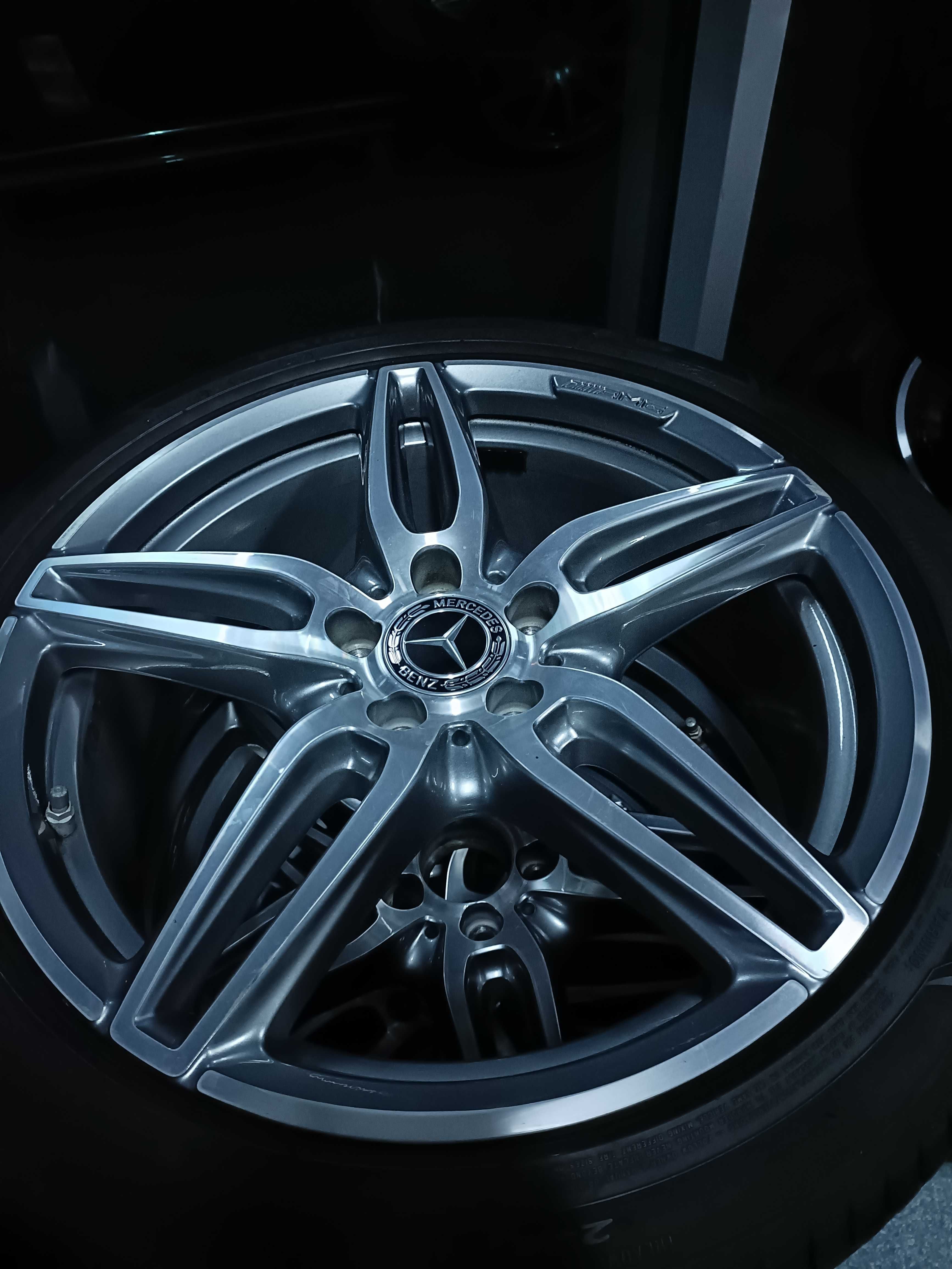 Jante Mercedes W213 E Class AMG  Anvelope Goodyear 245 40 19 275 35 19