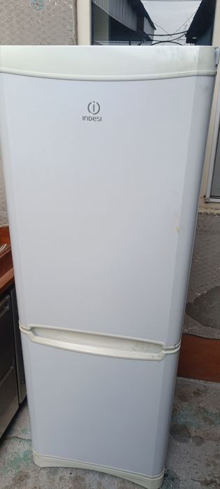 Продам холодильник Индезит