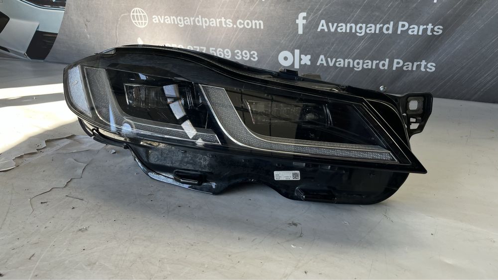 Десен фар Jaguar XF X260 (2015-2024)