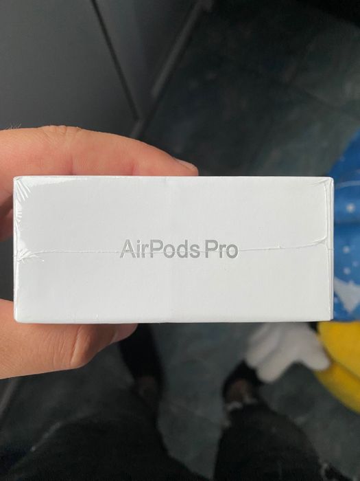 Airpods pro 2 noise cancelling