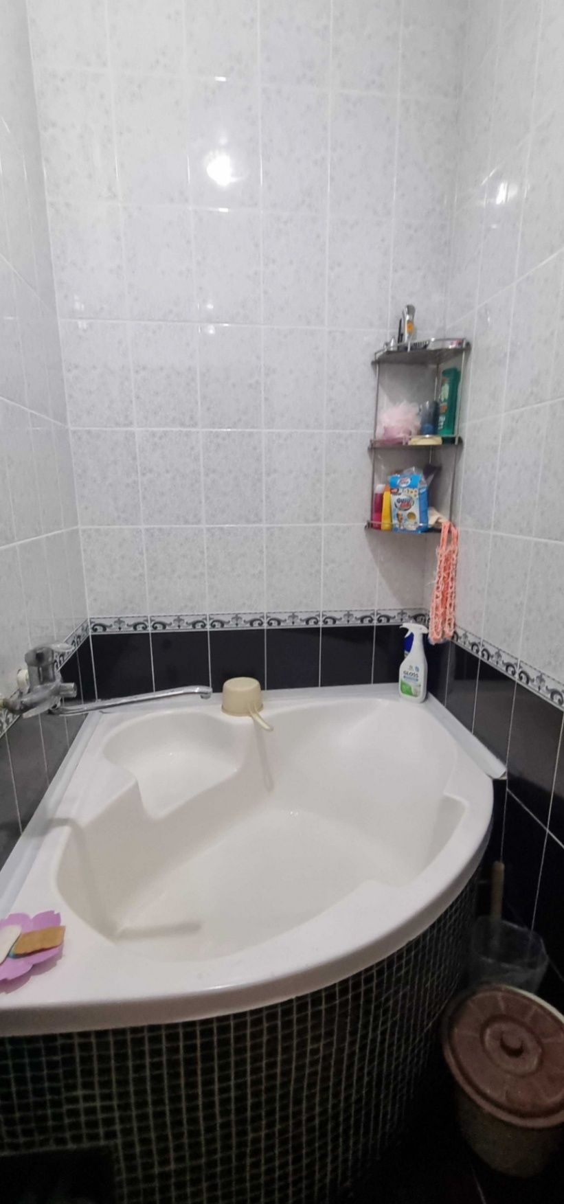 Продается квартира в Центре Базара 2 комнатная