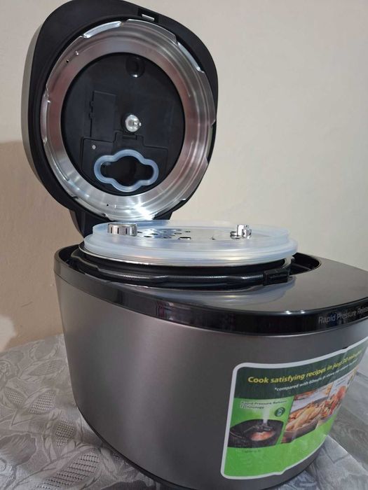 Мултикукър PHILIPS All-in- one 3000