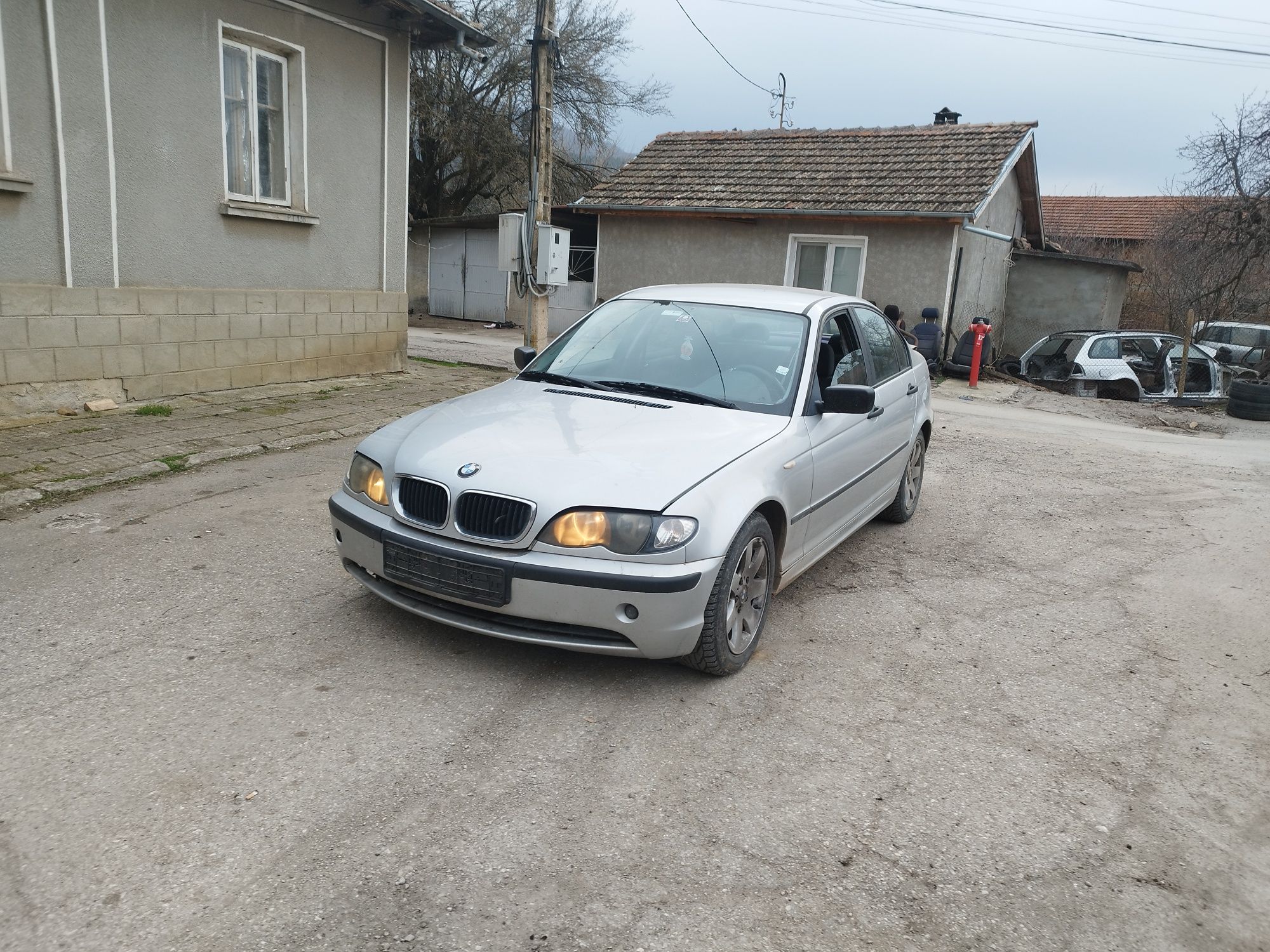 Продавам BMW E46 320D  150 6 степенна кутия фейс