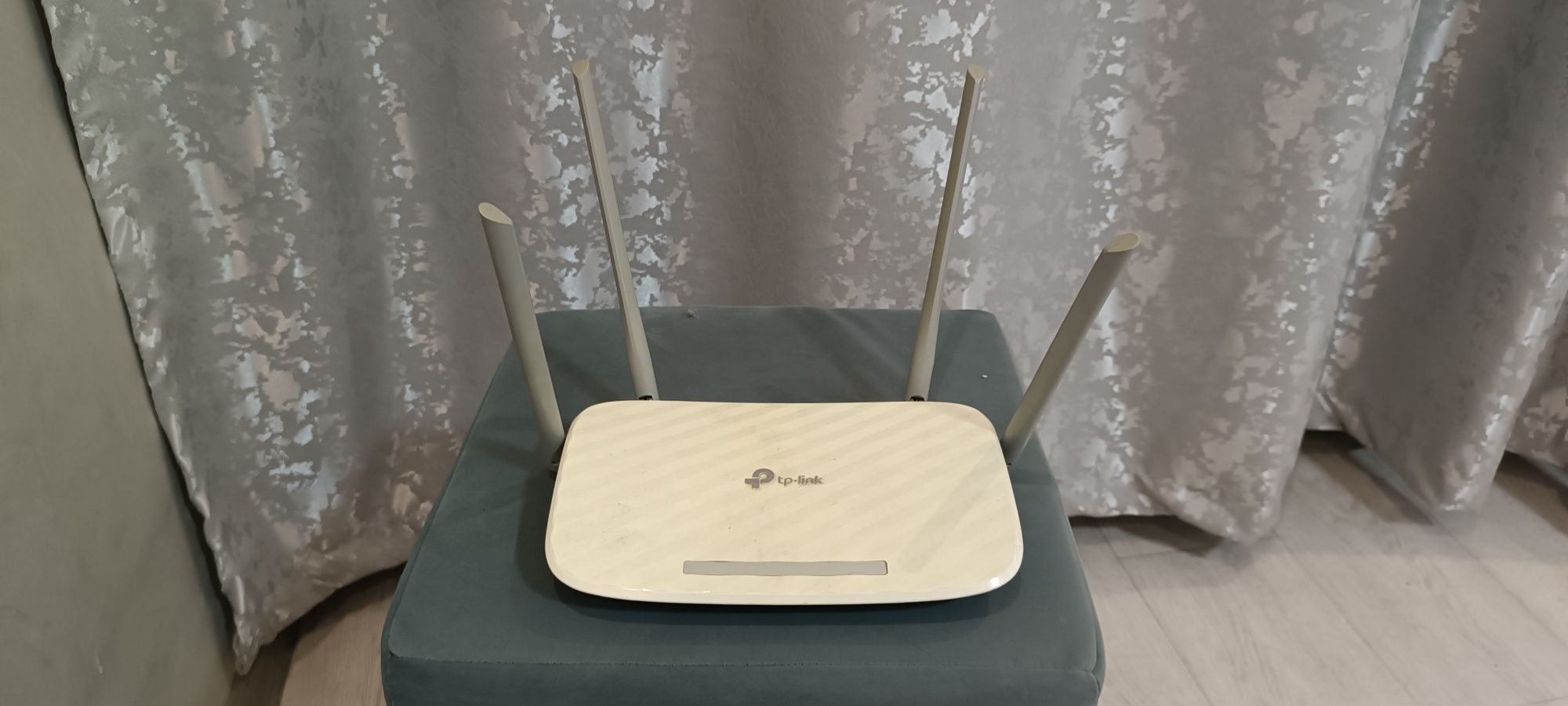 Продаю роутер срочно tp_link