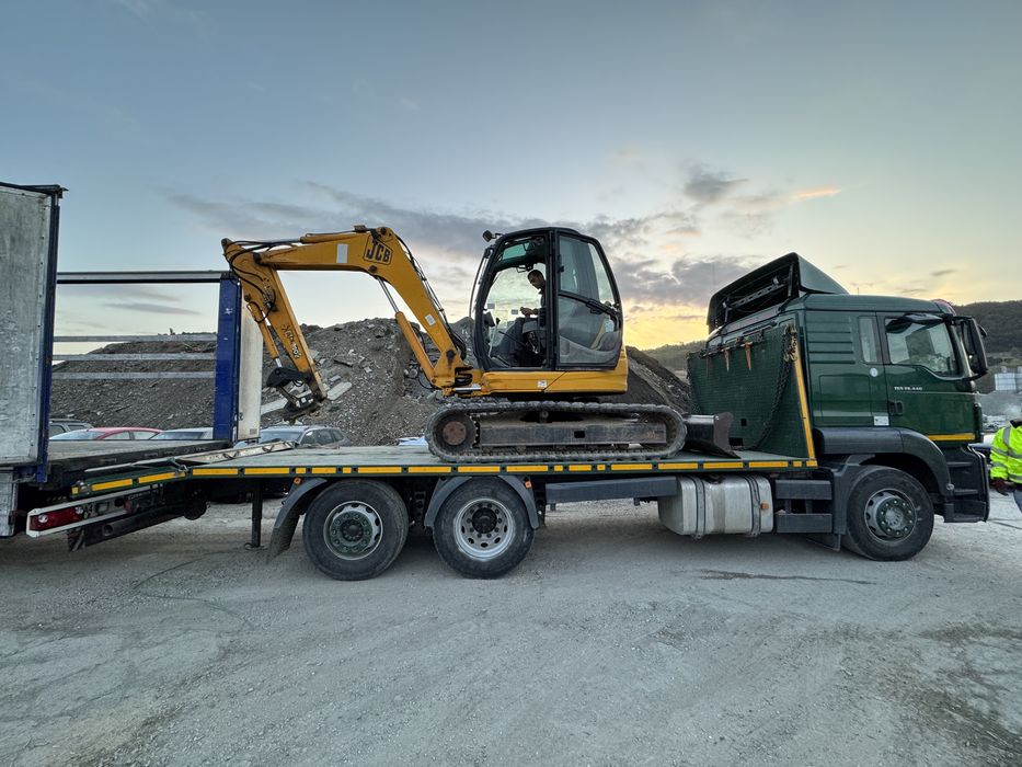 Transport utilaje trailer platforma tractari auto