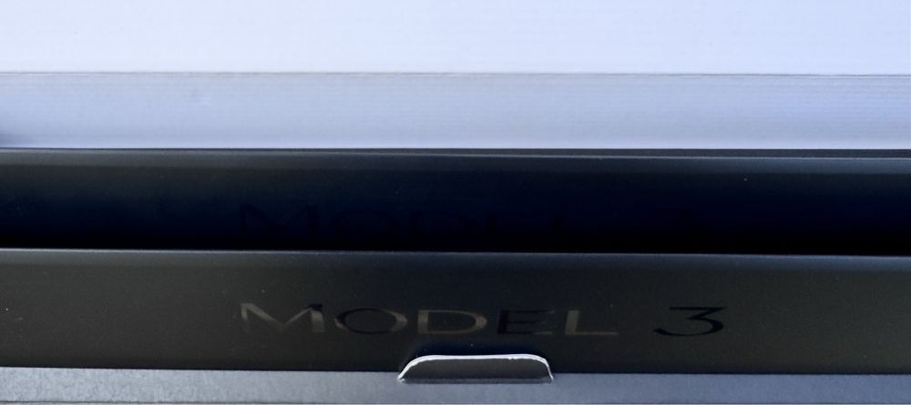 Ornament prag negru Tesla Model 3 Accesorii Tesla 3