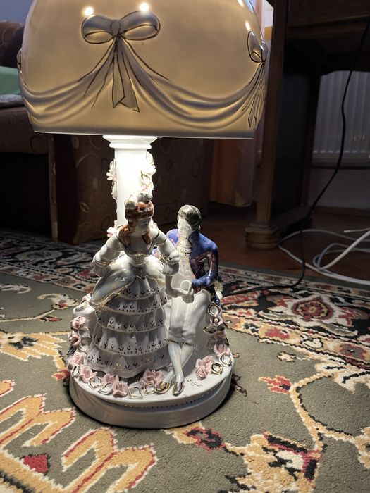 Veioza porțelan , vintage