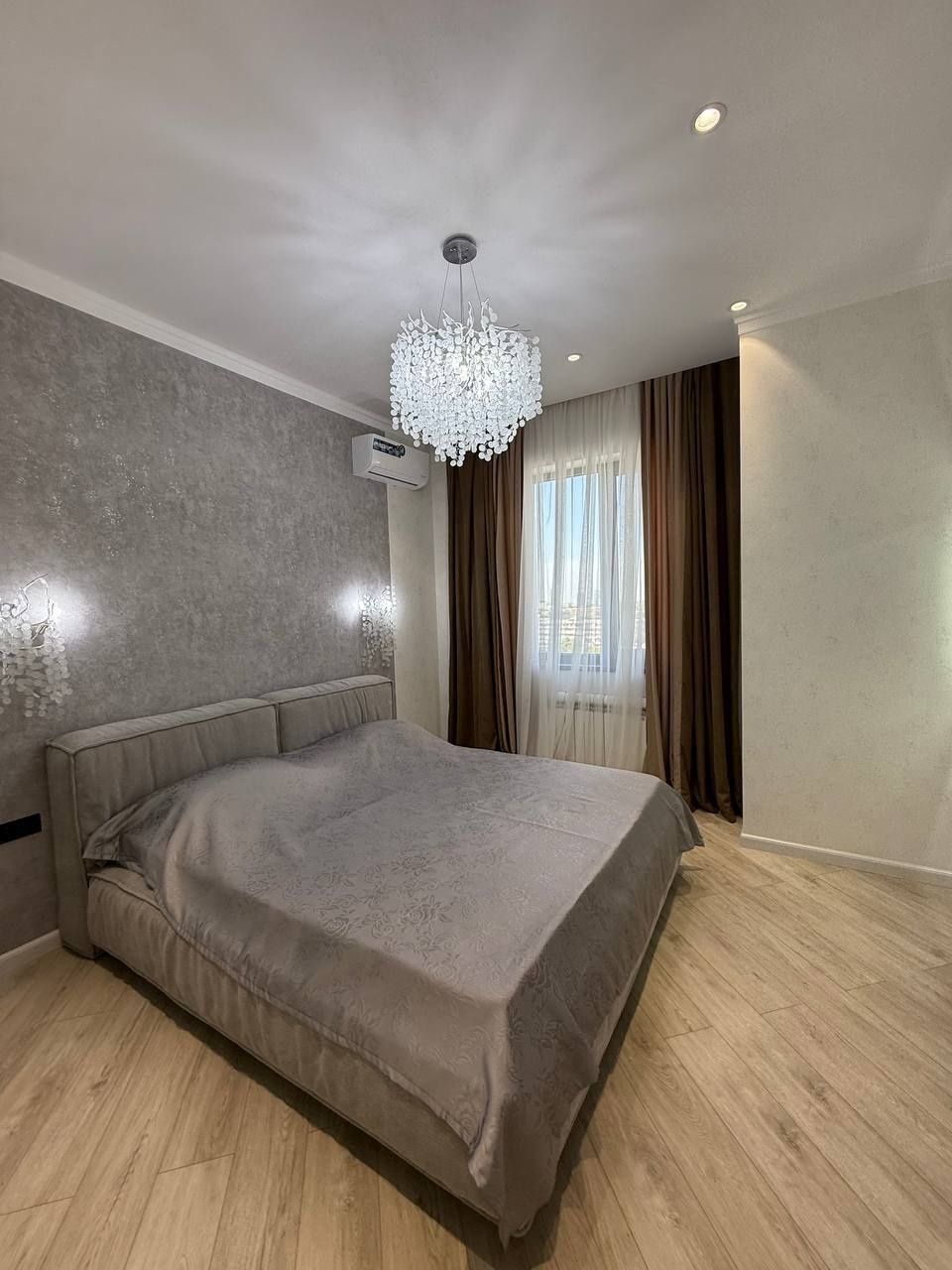 Продается 3х ком квартира, ЖК Мухташам, ор-р: мест. Финансов, 80 м²