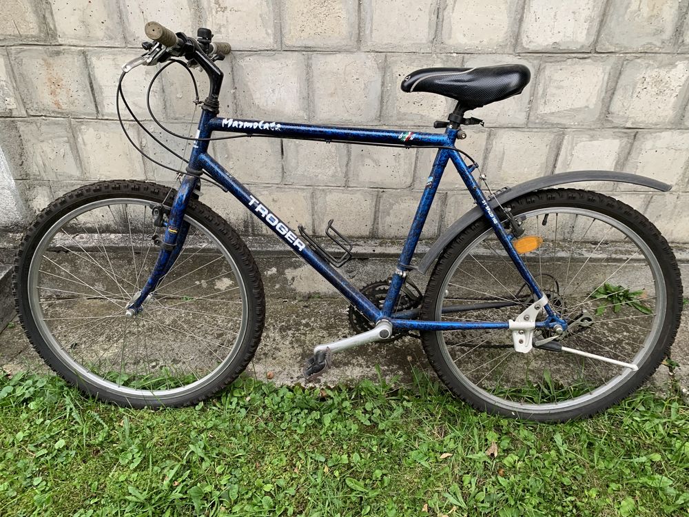 Vând bicicletă montain-bike