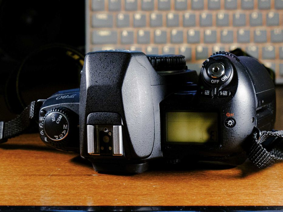 Kit Nikon F80-S + Nikkor 28-105 f3.5-4.5 | Camera Film SLR 35mm Japan