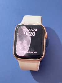 Apple watch SE  44mm 100%