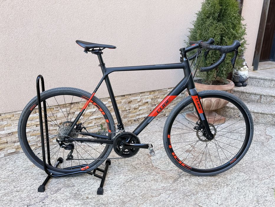 Cube Cross Race гравел размер 61 скоростна система Shimano 105 2x11