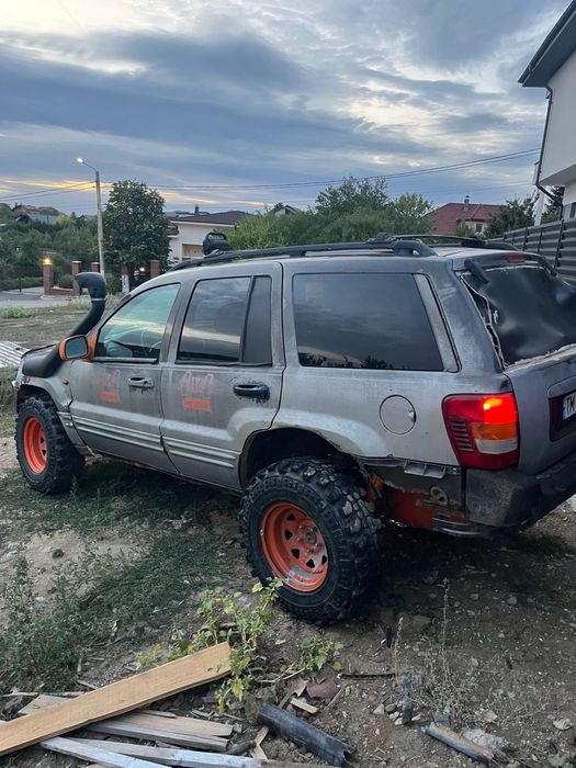 Grand  Cherokee