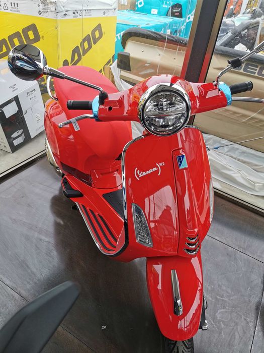 Scuter Vespa Primavera 125 3V RED 2024