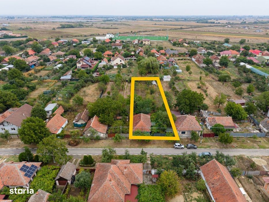 Teren 1.439 mp cu casa batraneasca – Urseni, Vatra Veche