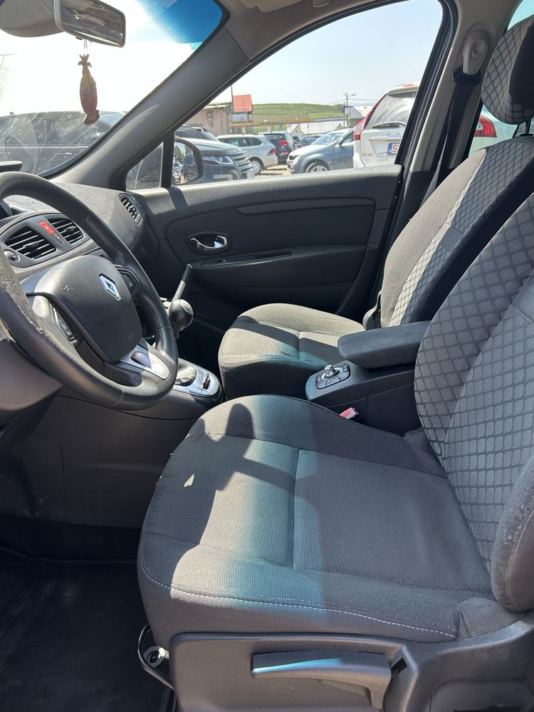 URGENT  Renault Grand Scenic 1.5 dCi