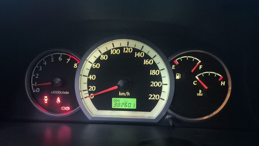 Lacetti 1.8 2010 idiyalni