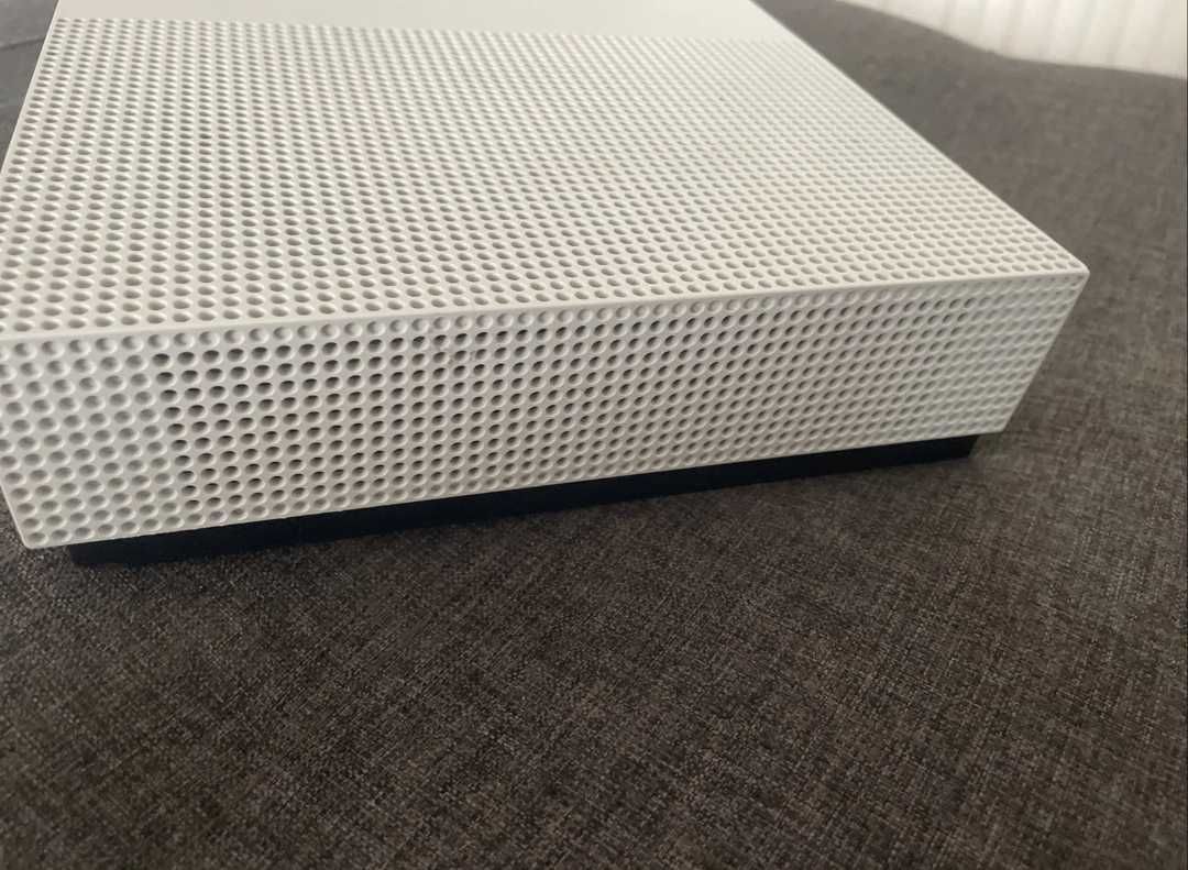 Xbox One S 1TB  Call of Duty Advanced Warfare